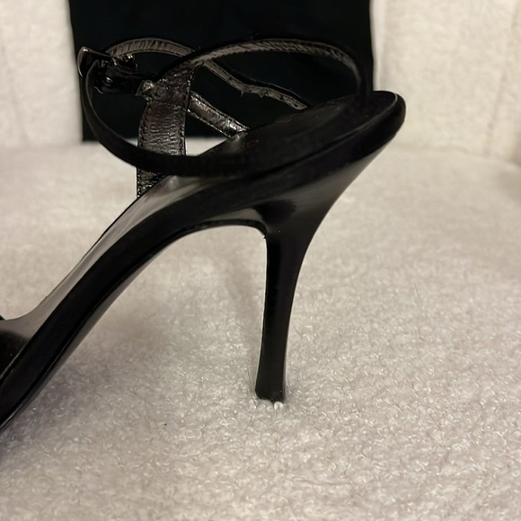 Giorgio Armani size 6 black satin with silver slingback sandals - Picture 3 of 5